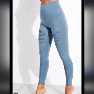 Alo Yoga High Waisted Glossy Moto Leggings Skate Dusty Blue Ribbed Small